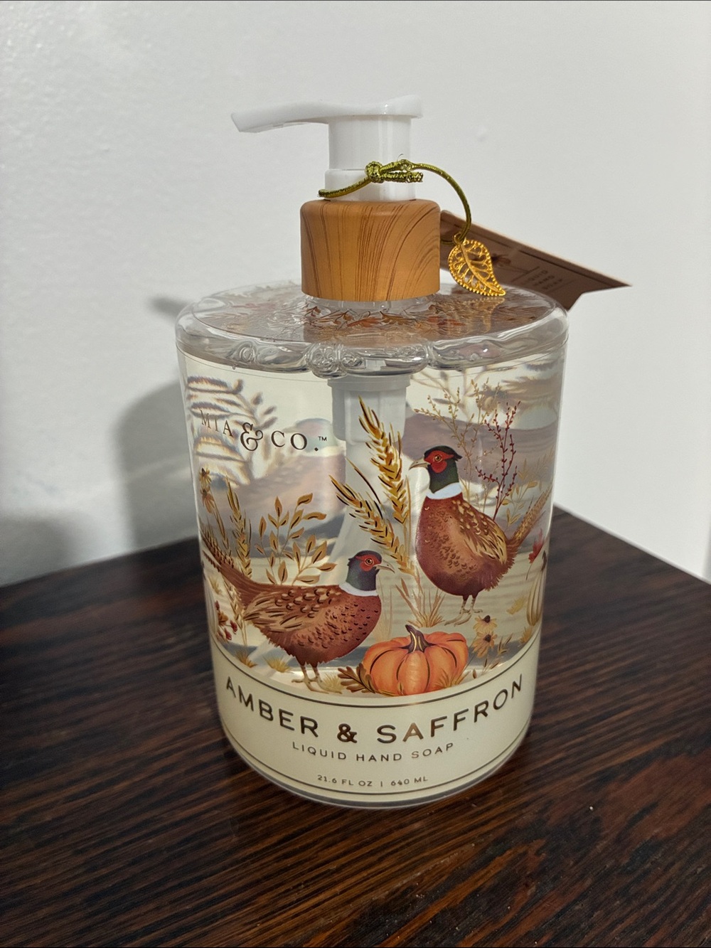 NWT- Amber & Saffron Scented Hand Soap- Gamebirds & Pumpkins Dispenser 21.6floz